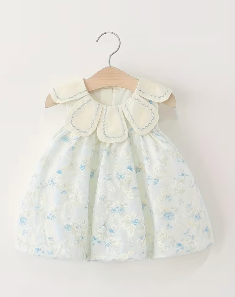 Vestido Elisea blanco marfil con flores bordadas